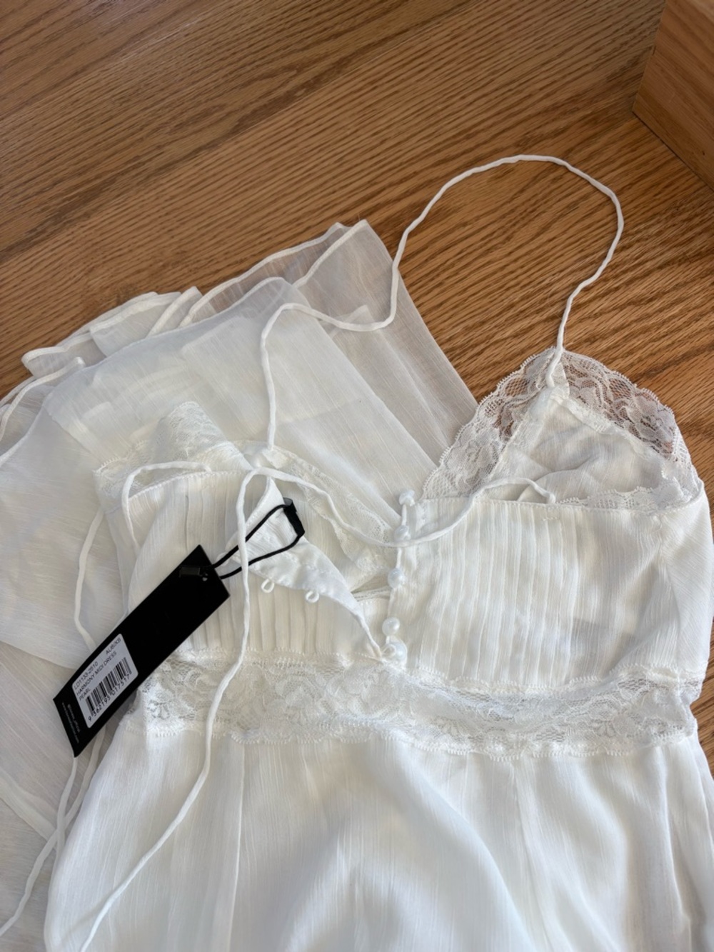 Lioness white midi dress - Picture 4 of 5